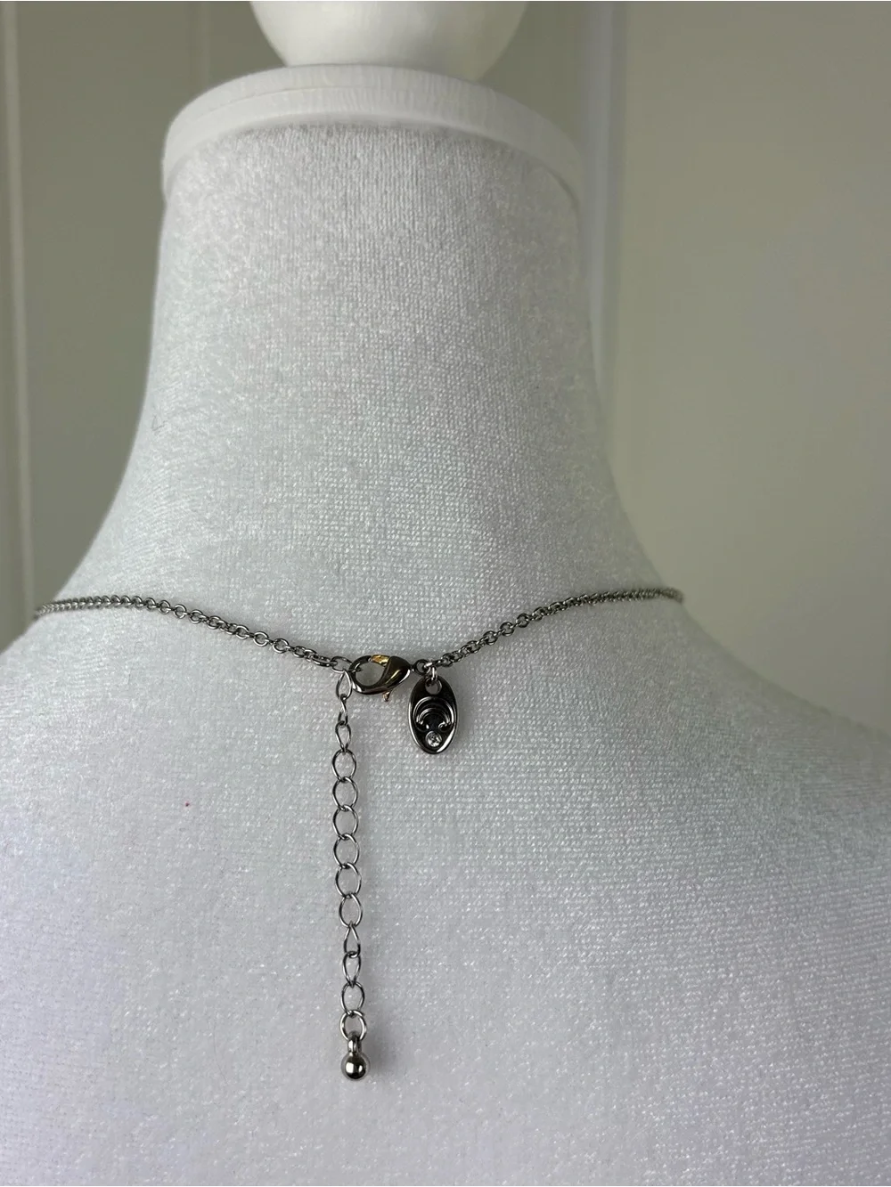 Green Teardrop Crystal Pendant Necklace with Long Chain